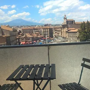 https://antico-mercato-catania.catania-hotels.net